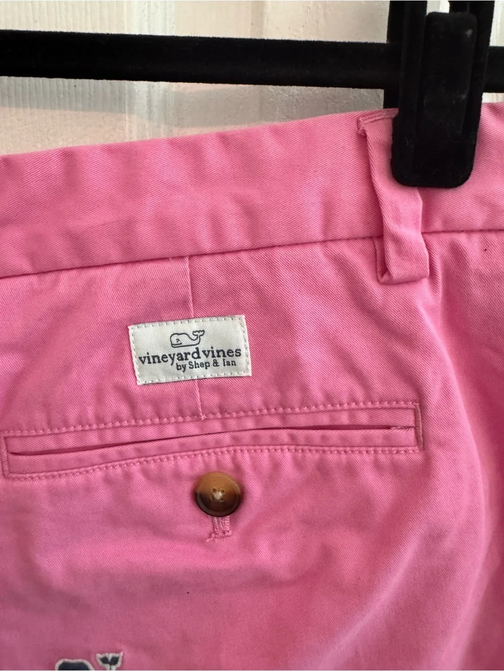 VINEYARD VINES Pink Whale Breaker Shorts Mens Size 33